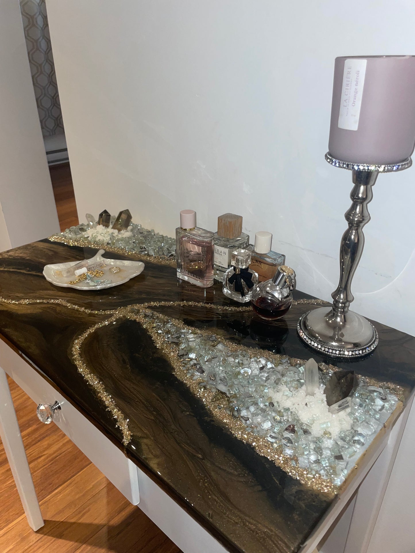 Table with smoky quartz and clear quartz
