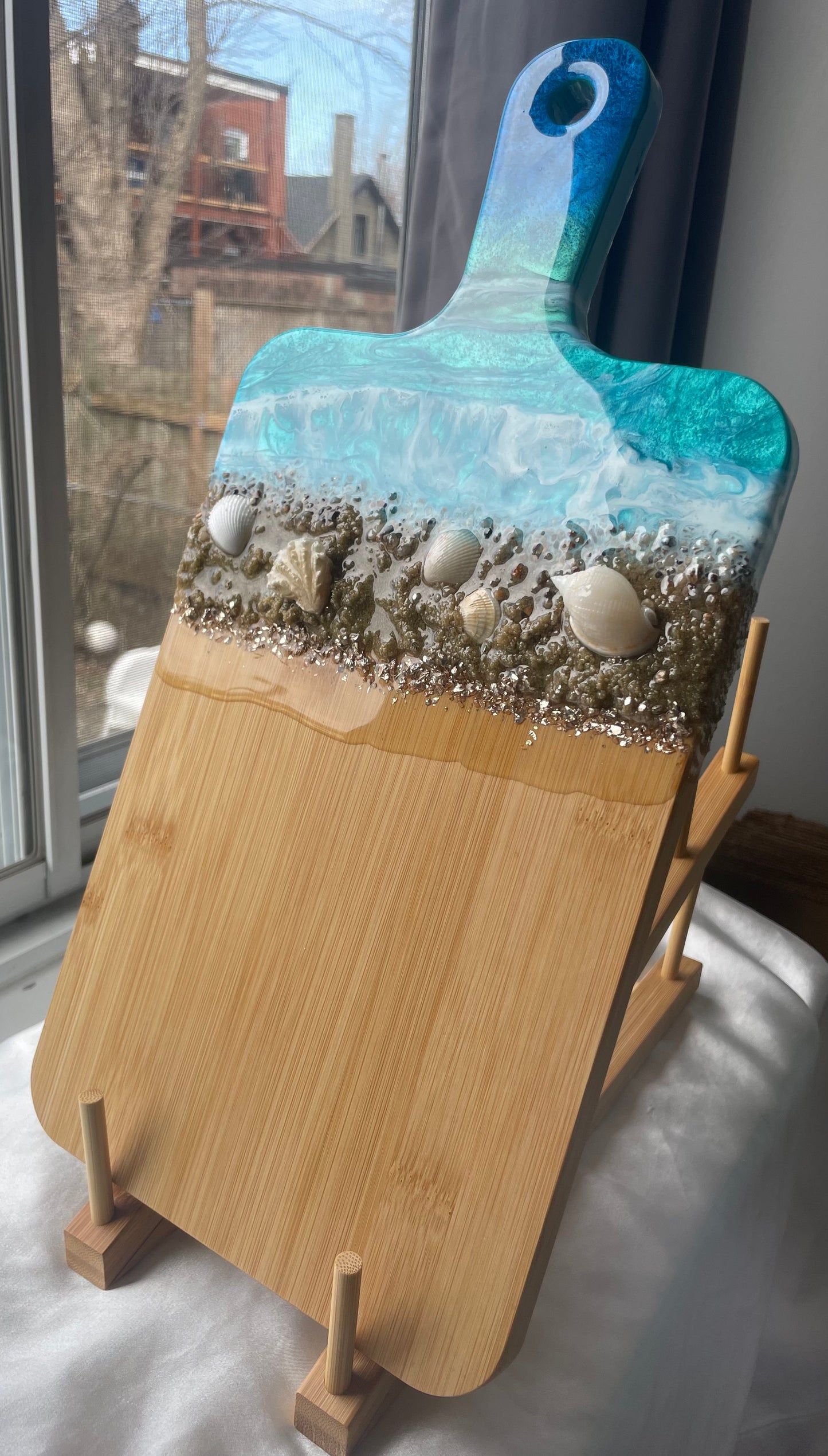 Pink quartz bamboo board