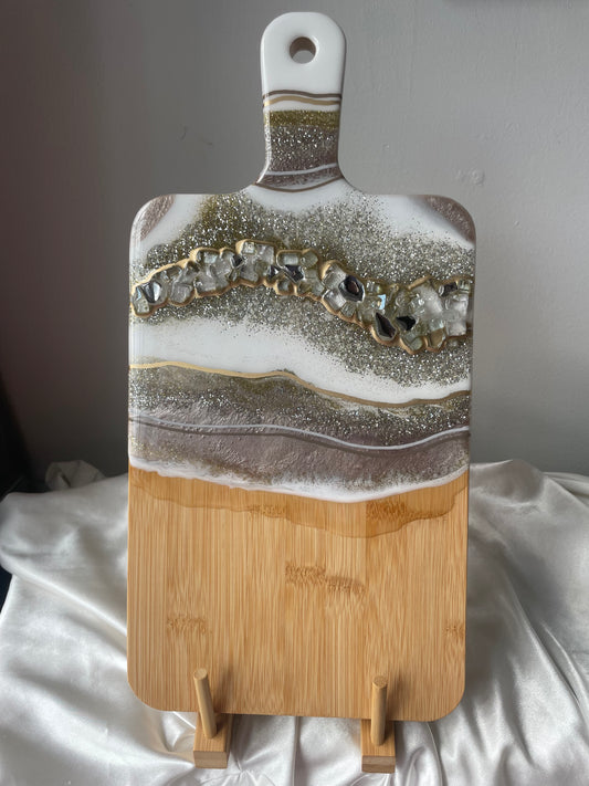 White/gold charcuterie board
